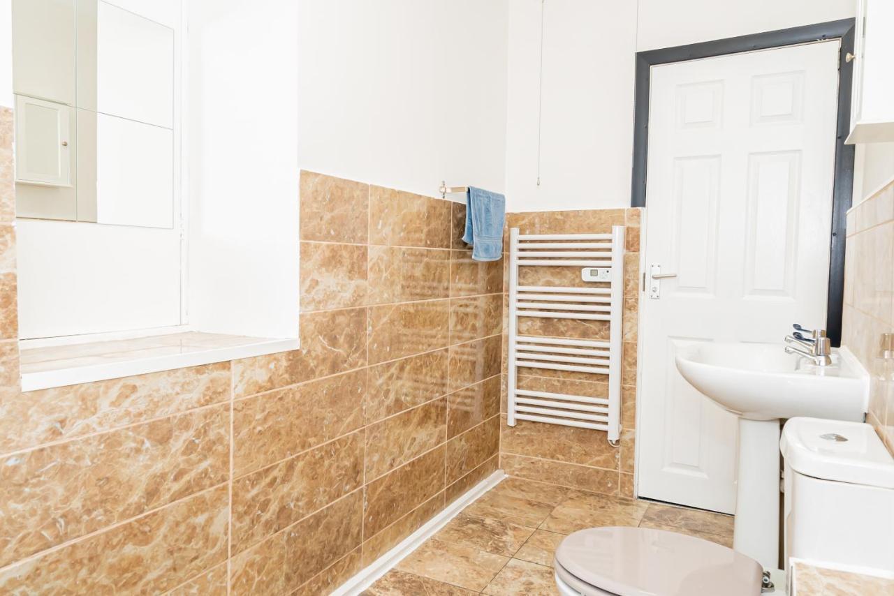 Shirley House 3: City-Center Self-Catering with Smart Check-In Southampton Exterior photo