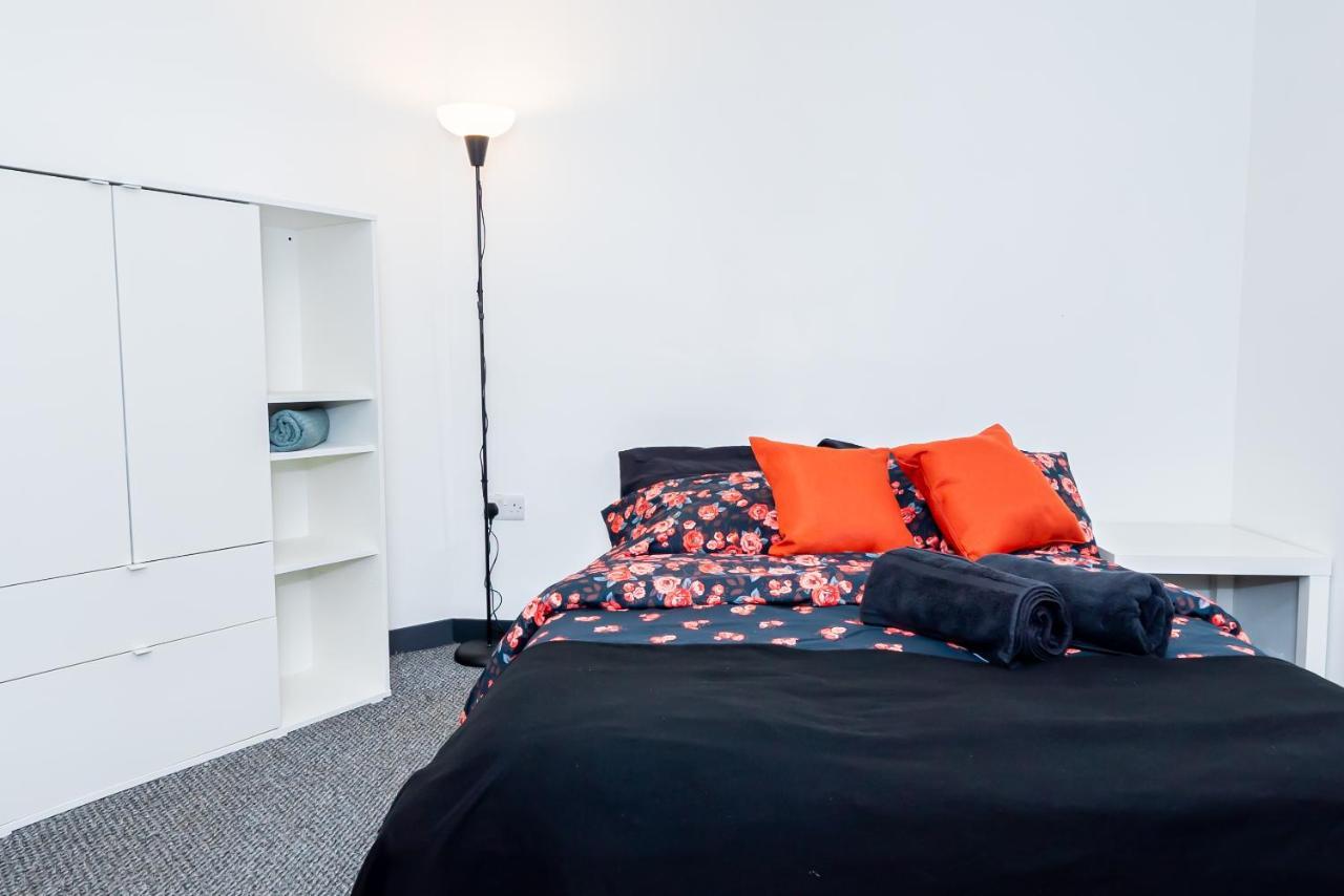 Shirley House 3: City-Center Self-Catering with Smart Check-In Southampton Exterior photo