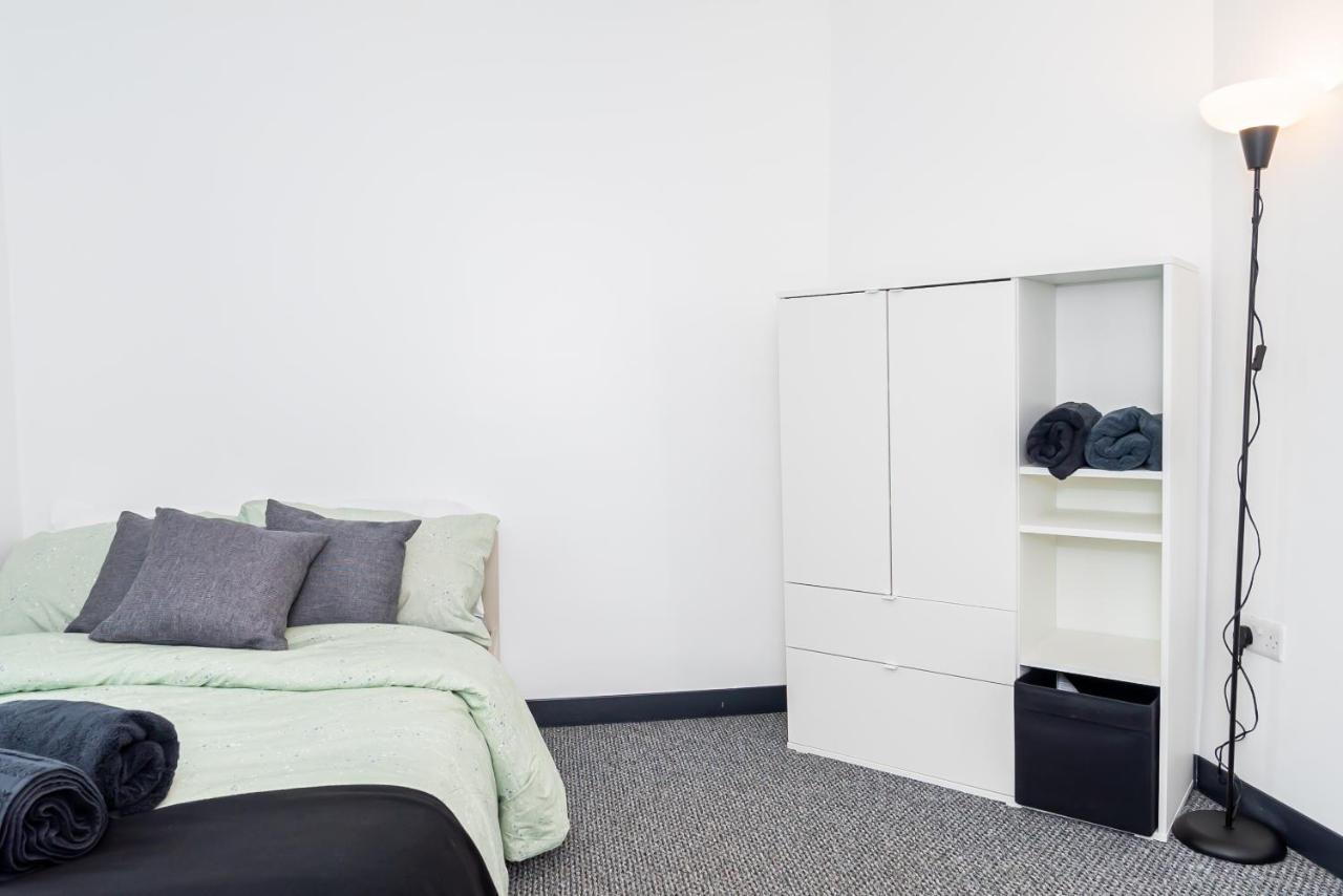 Shirley House 3: City-Center Self-Catering with Smart Check-In Southampton Exterior photo
