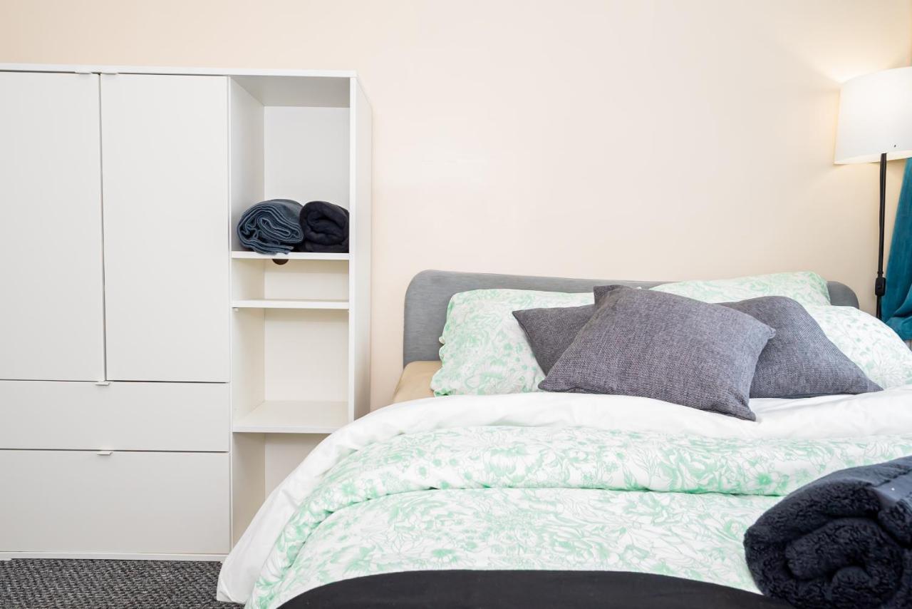 Shirley House 3: City-Center Self-Catering with Smart Check-In Southampton Exterior photo
