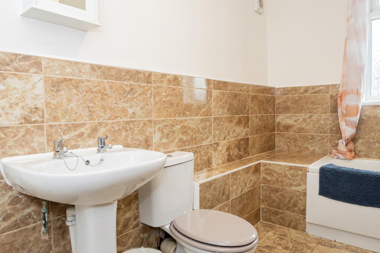 Shirley House 3: City-Center Self-Catering with Smart Check-In Southampton Exterior photo