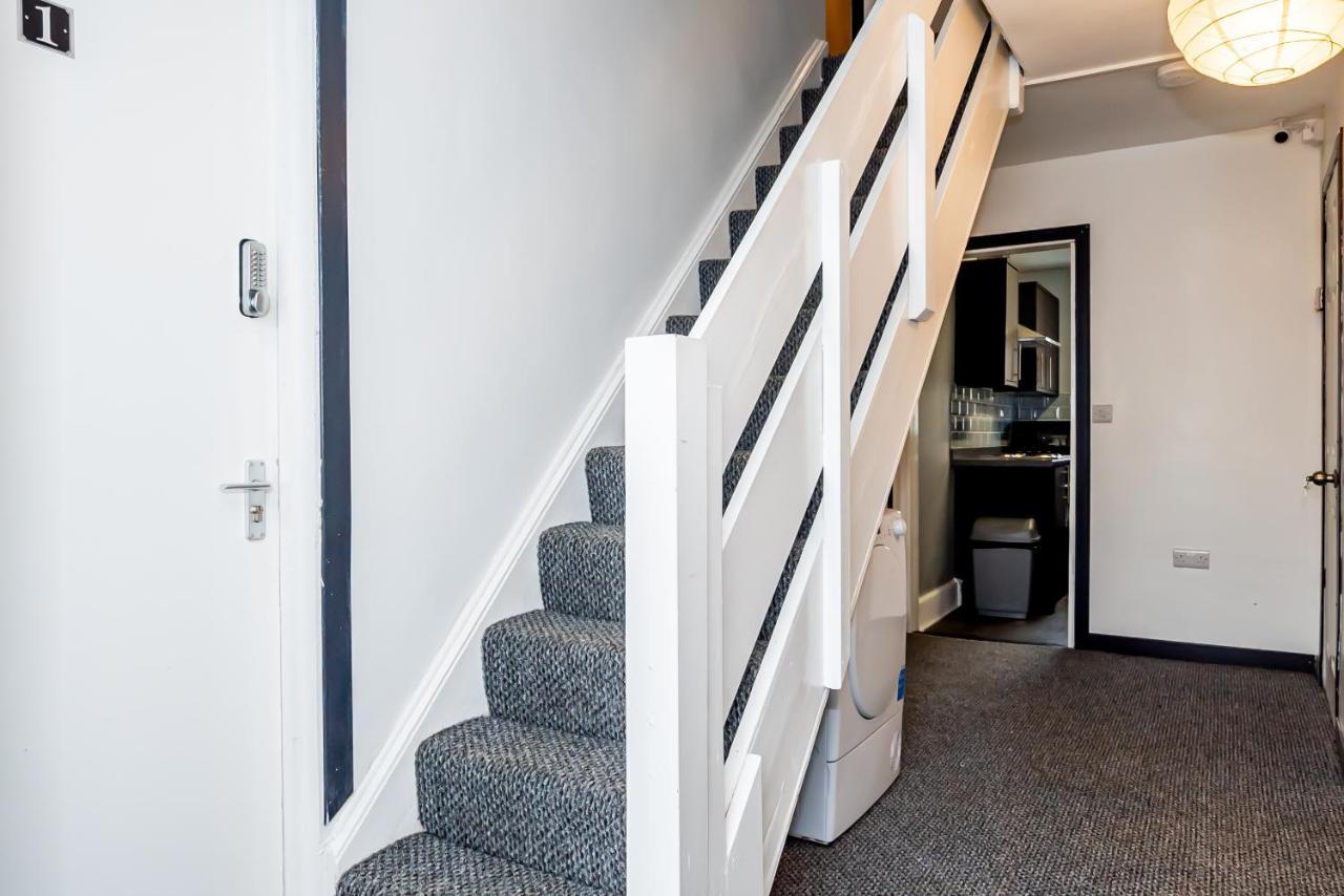 Shirley House 3: City-Center Self-Catering with Smart Check-In Southampton Exterior photo