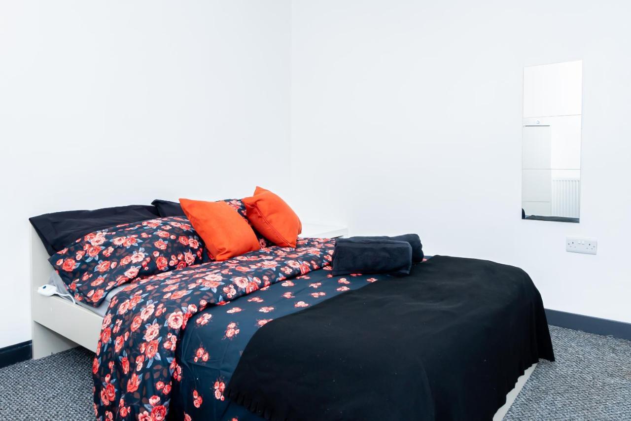 Shirley House 3: City-Center Self-Catering with Smart Check-In Southampton Exterior photo